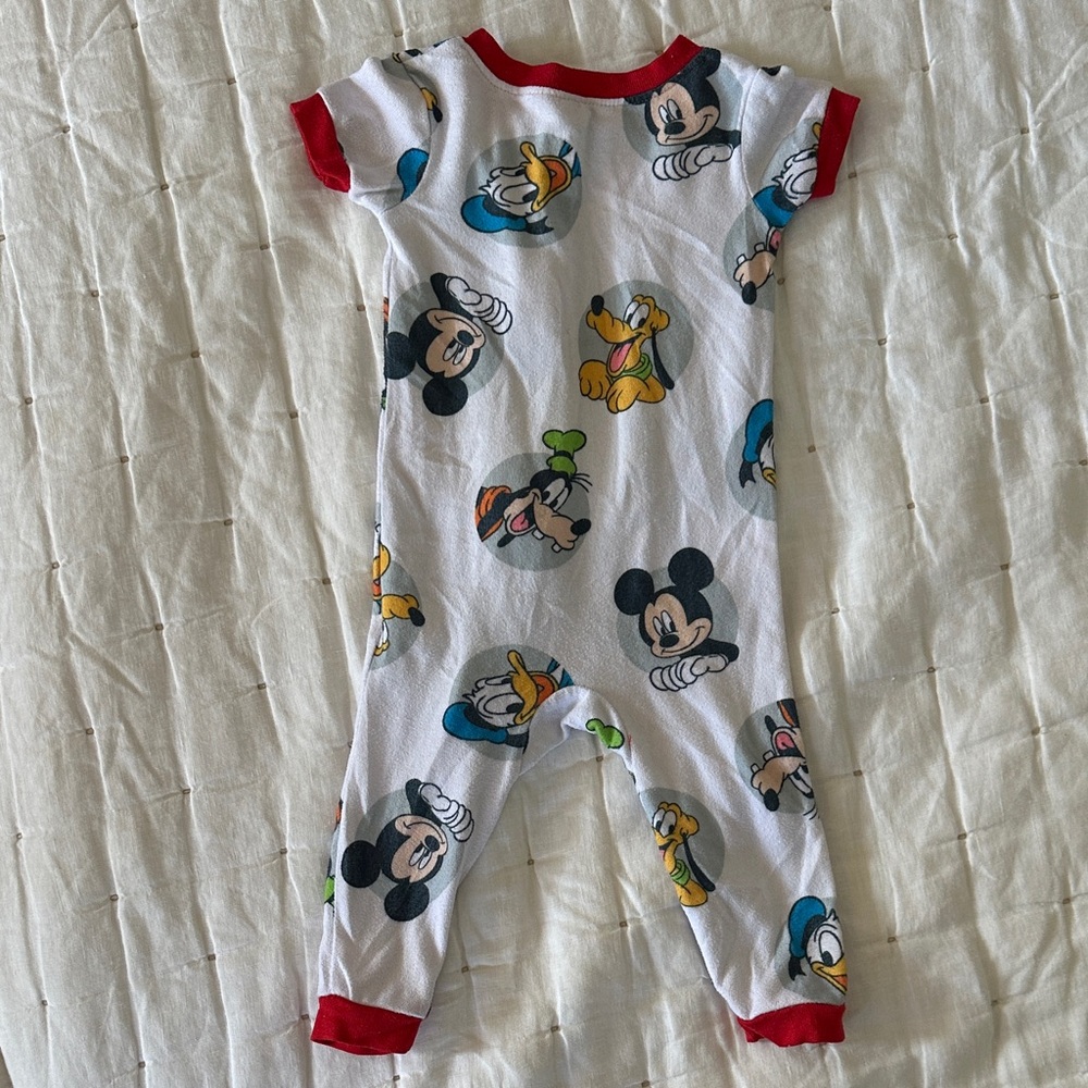 7 pieces of Disney newborn-12mo boy clothes (003) - Picture 15 of 16